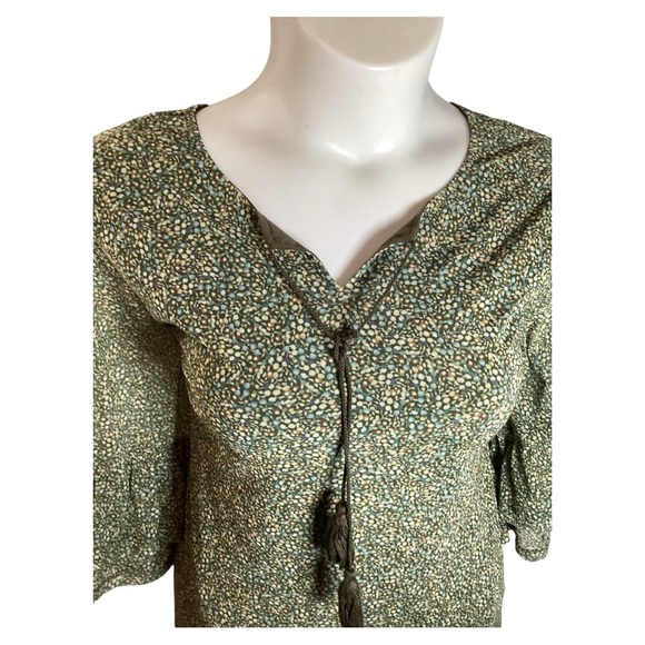 CJ Banks Green Floral Blouse with Tassels, Stretch, Plus Size 3X - Picture 3 of 9